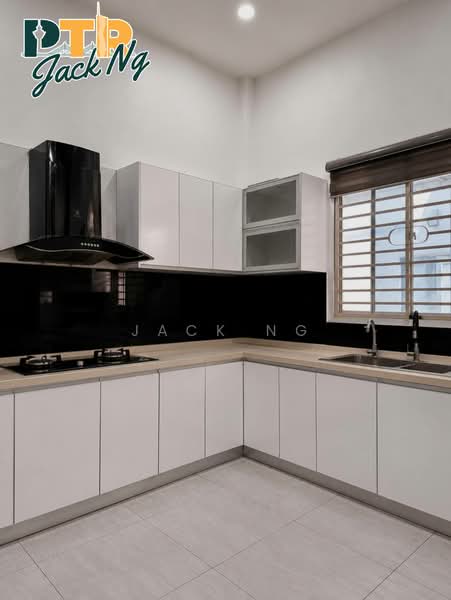 Rumah Teres 2.5 Tingkat untuk Dijual di Taman Tanjung Indah (Butterworth) - Jack Ng - Kitchen - PropertyGuru.com.my