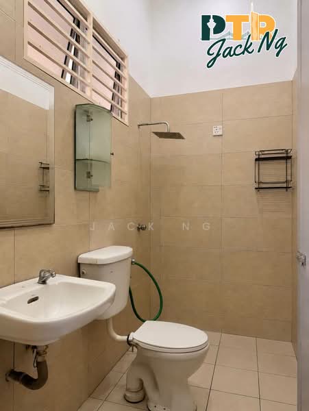Rumah Teres 2.5 Tingkat untuk Dijual di Taman Tanjung Indah (Butterworth) - Jack Ng - Bathroom - PropertyGuru.com.my