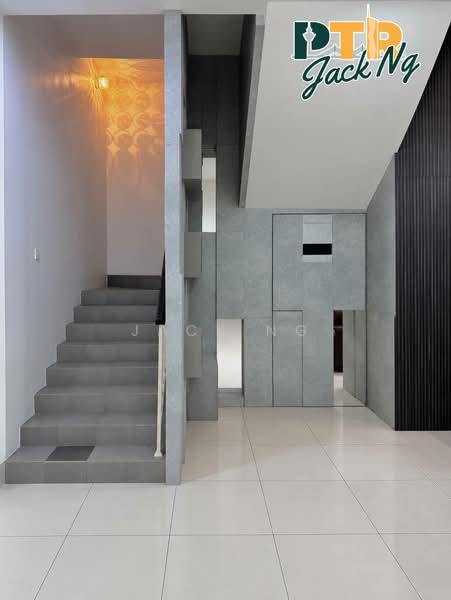 Rumah Teres 2.5 Tingkat untuk Dijual di Taman Tanjung Indah (Butterworth) - Jack Ng - Entrance - PropertyGuru.com.my