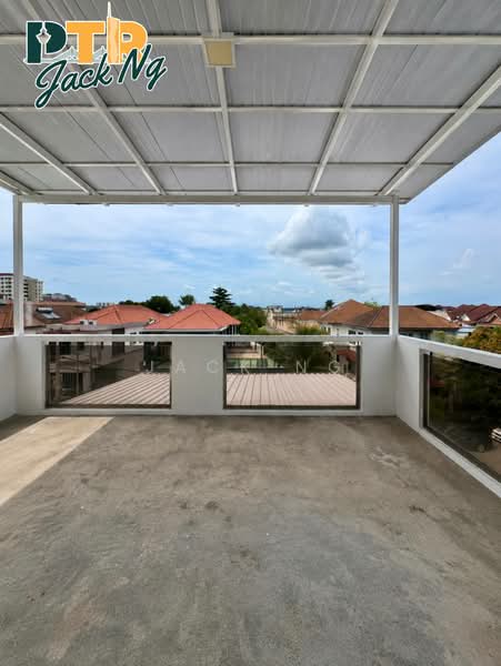 Rumah Teres 2.5 Tingkat untuk Dijual di Taman Tanjung Indah (Butterworth) - Jack Ng - Balcony - PropertyGuru.com.my