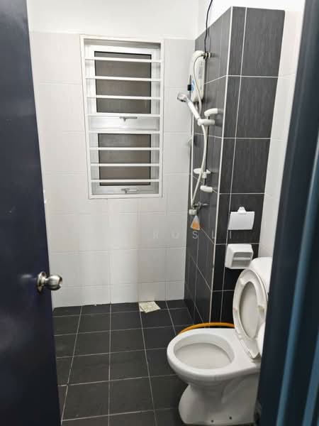 Servis Apartment untuk Disewa di Saville @ Kajang - Sya Rusli - Bathroom - PropertyGuru.com.my