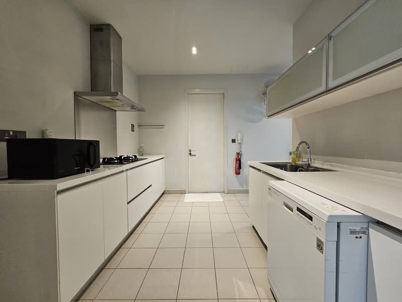 Condominium for Sale at Dedaun Condominium - Daniel Chieng - Kitchen - PropertyGuru.com.my