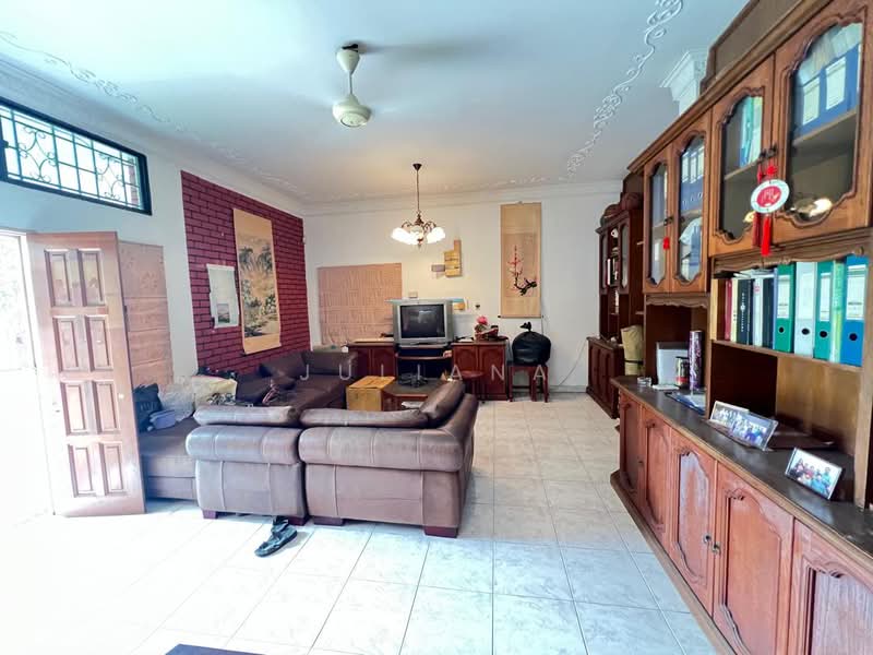 Rumah Banglo untuk Dijual di Seksyen 2 (Shah Alam) - Juliana Mahmud - PropertyGuru.com.my