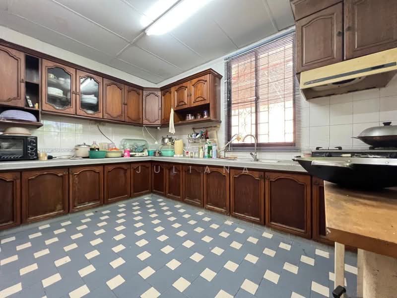 Rumah Banglo untuk Dijual di Seksyen 2 (Shah Alam) - Juliana Mahmud - PropertyGuru.com.my