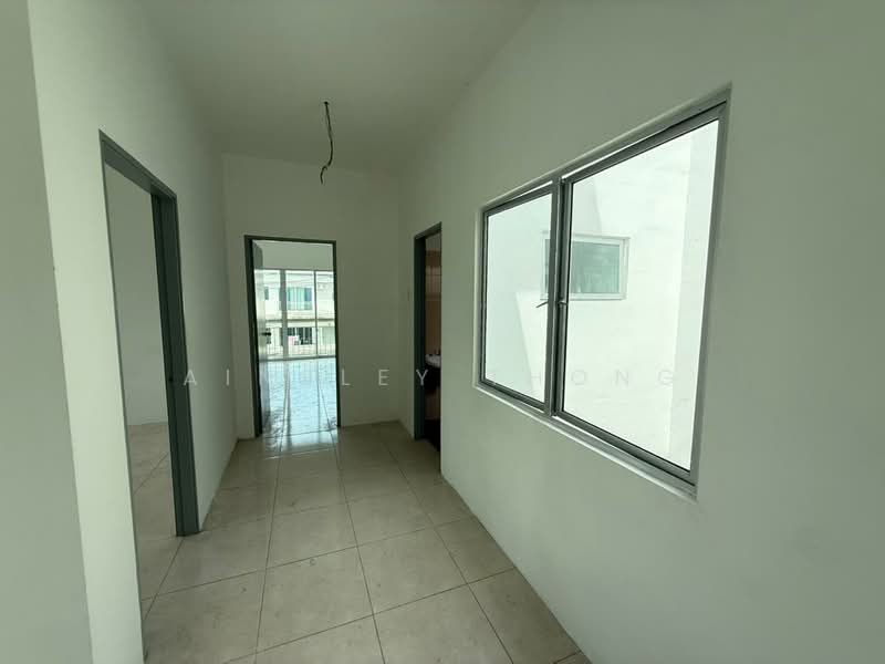 Terraced House for Sale in Taman Meru (Ipoh) - Ainsley Thong - Corridor - PropertyGuru.com.my