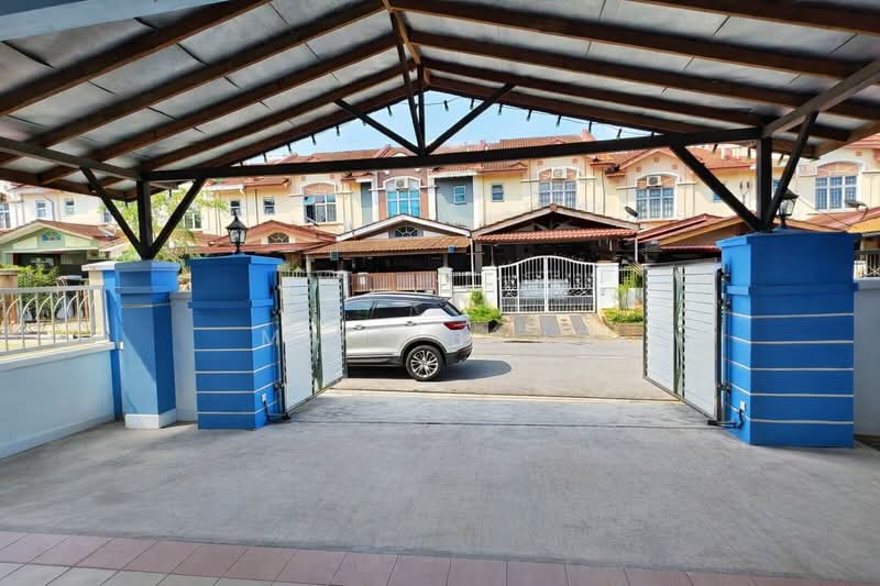 Cluster House for Sale in Johor Bahru (Johor) - Mike Bang - Exterior - PropertyGuru.com.my