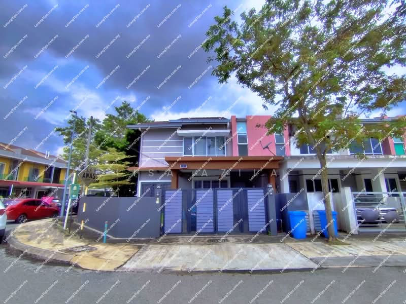 Rumah Teres 2 Tingkat untuk Dijual di Kampung Jalan Kebun (Shah Alam) - Lisa Azila - Exterior - PropertyGuru.com.my