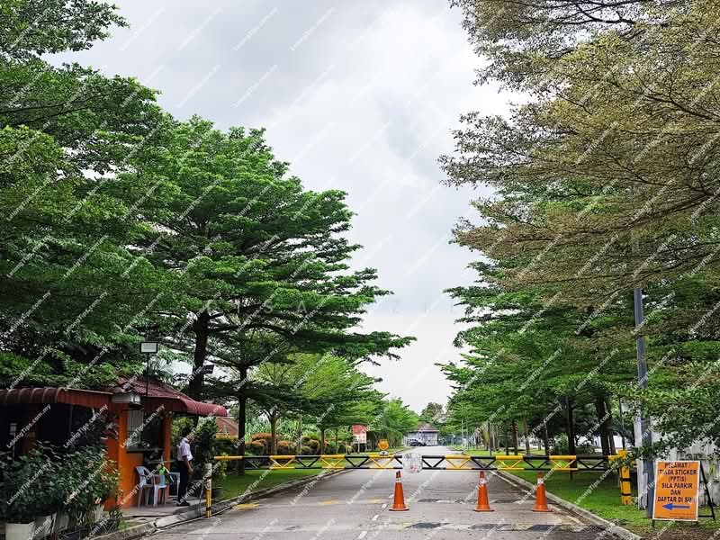 Rumah Teres 2 Tingkat untuk Dijual di Kampung Jalan Kebun (Shah Alam) - Lisa Azila - Exterior - PropertyGuru.com.my