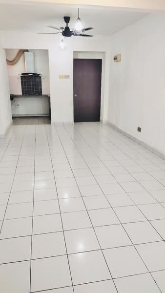 Apartment for Rent at Alam Budiman (Sri Budiman) - Erin Yusof - Living Room - PropertyGuru.com.my