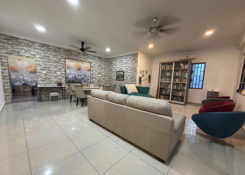Bungalow for Sale in Bandar Warisan Puteri (Seremban) - Hany . - PropertyGuru.com.my