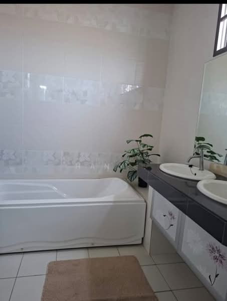 Bungalow for Sale in Bandar Warisan Puteri (Seremban) - Hany . - PropertyGuru.com.my