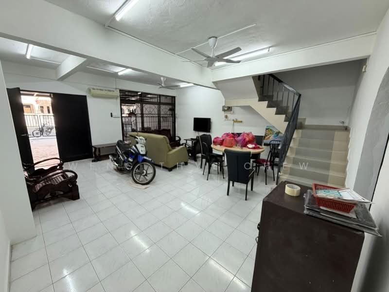 2-storey Terraced House for Rent in Seberang Perai (Penang) - Weng Thye Chew - Living Room - PropertyGuru.com.my