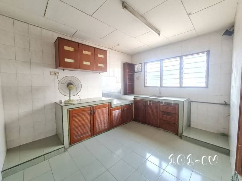 1-storey Terraced House for Sale in Off Jalan Meru (Klang) - Zackinn Hoi - Kitchen - PropertyGuru.com.my