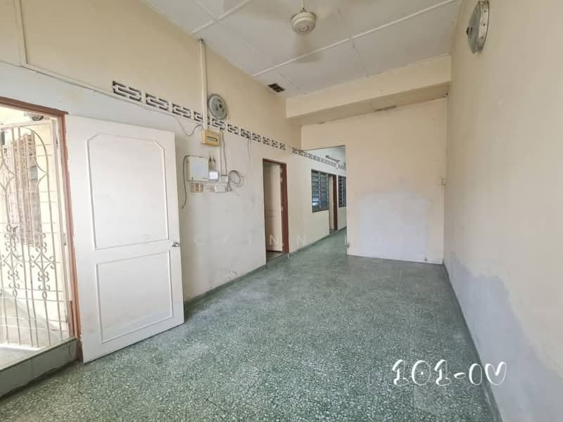 1-storey Terraced House for Sale in Off Jalan Meru (Klang) - Zackinn Hoi - Interior - PropertyGuru.com.my
