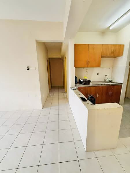 Condominium for Rent at Warisan City View - Erin Yusof - Kitchen - PropertyGuru.com.my