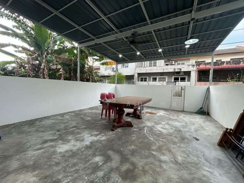 Rumah Teres 2 Tingkat untuk Dijual di Bukit Sentosa (Rawang) - Johary Adzhar - Exterior - PropertyGuru.com.my