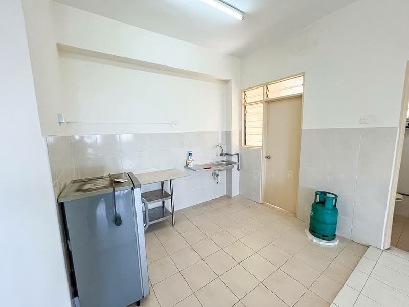 Kondominium untuk Dijual di Kristal Heights - Abdul Qadir - PropertyGuru.com.my