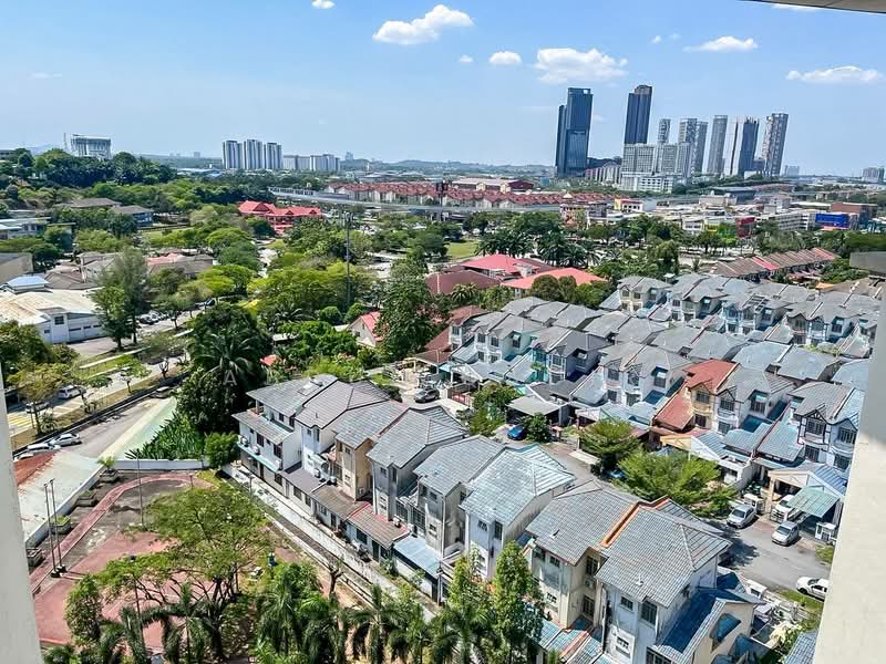 Kondominium untuk Dijual di Kristal Heights - Abdul Qadir - PropertyGuru.com.my