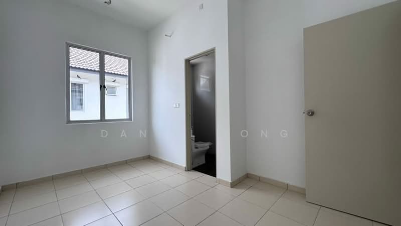 2-storey Terraced House for Sale in Taman Nusa Damai (Pasir Gudang) - Daniel Yong - Interior - PropertyGuru.com.my