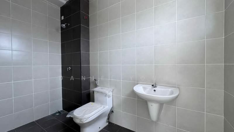 2-storey Terraced House for Sale in Taman Nusa Damai (Pasir Gudang) - Daniel Yong - Bathroom - PropertyGuru.com.my