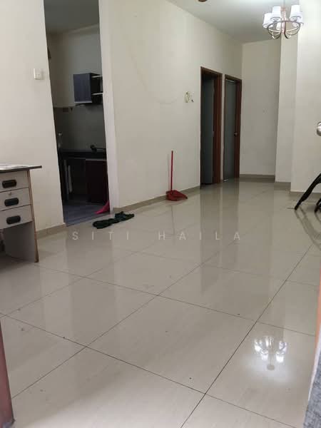 Pangsapuri untuk Disewa di Enggang Apartment - Siti Haila - Interior - PropertyGuru.com.my