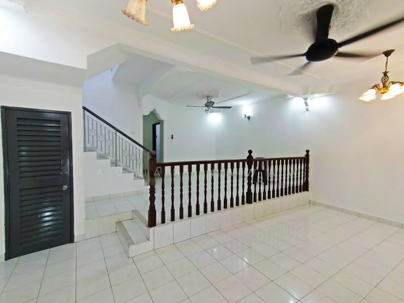 2-storey Terraced House for Sale in Taman Bukit Mewah (Kajang) - Fauran Nawawi - Interior - PropertyGuru.com.my