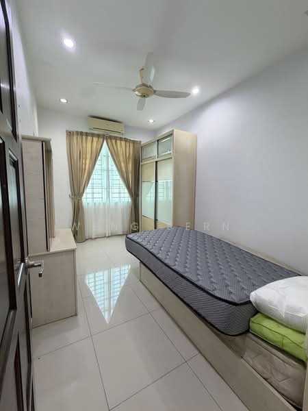 2-storey Terraced House for Rent in Prestige Heights (Bayan Lepas) - Weng Sern - Bedroom - PropertyGuru.com.my