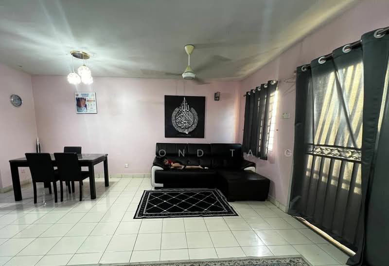 Condominium for Sale at Magna Ville - Desmond Tang - Living Room - PropertyGuru.com.my