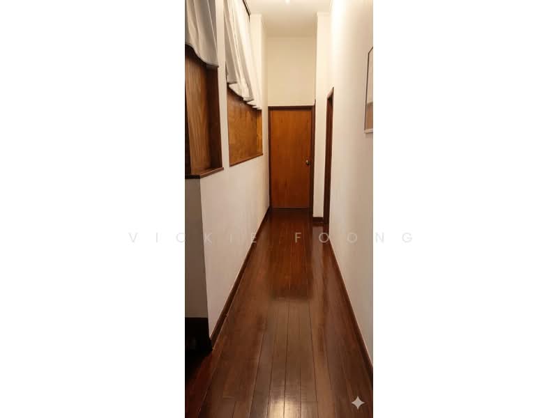 Rumah Banglo untuk Dijual di Bukit Segambut (Batu) - Vickie Foong - Corridor - PropertyGuru.com.my