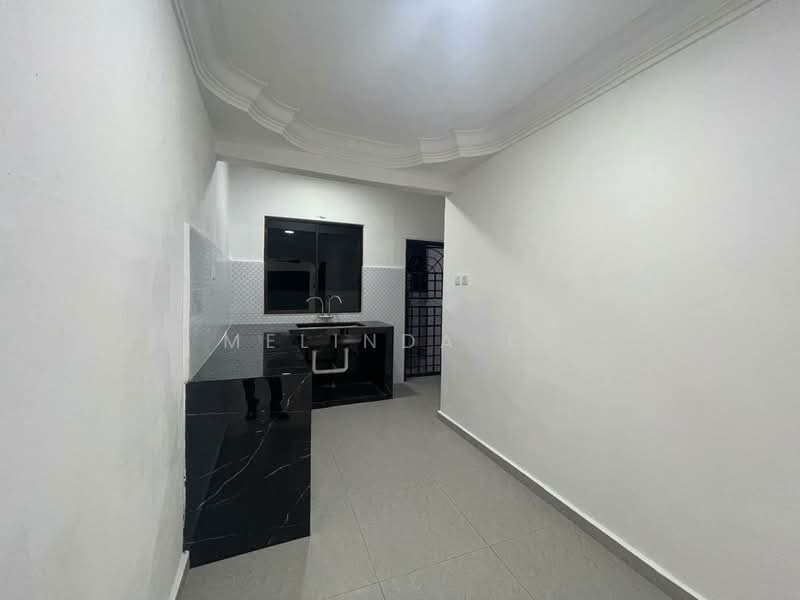 2-storey Terraced House for Sale in Taman Kota Masai (Pasir Gudang) - Melinda Ee - Kitchen - PropertyGuru.com.my
