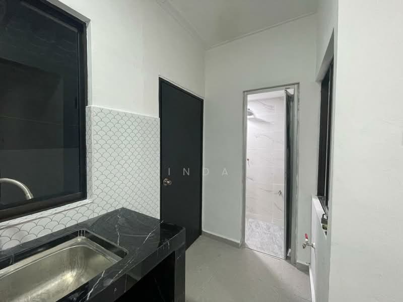 2-storey Terraced House for Sale in Taman Kota Masai (Pasir Gudang) - Melinda Ee - Kitchen - PropertyGuru.com.my