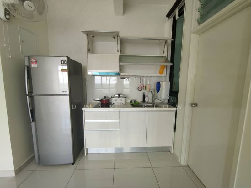 Service Residence for Sale at D'Summit Residences - Edward Siow - Kitchen - PropertyGuru.com.my