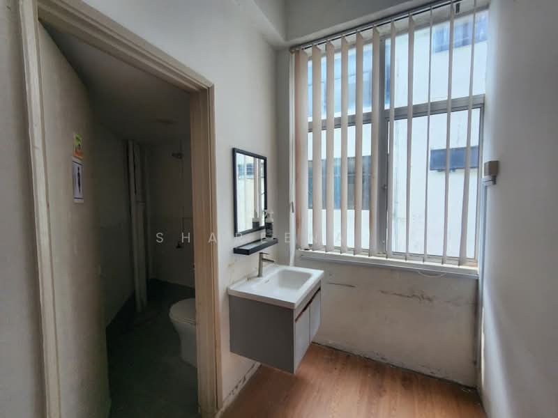 Shop / Office for Rent in Ampang (Kuala Lumpur) - Shareena . - Bathroom - PropertyGuru.com.my