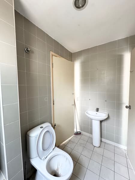 3-storey Terraced House for Sale in Taman Esplanad (Bukit Jalil) - CK Yee - PropertyGuru.com.my
