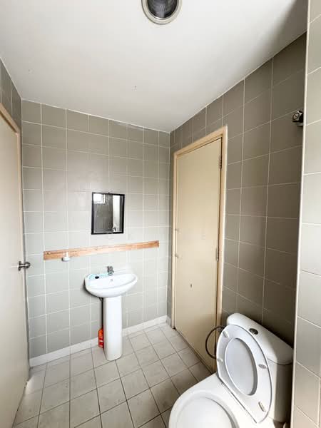 3-storey Terraced House for Sale in Taman Esplanad (Bukit Jalil) - CK Yee - PropertyGuru.com.my