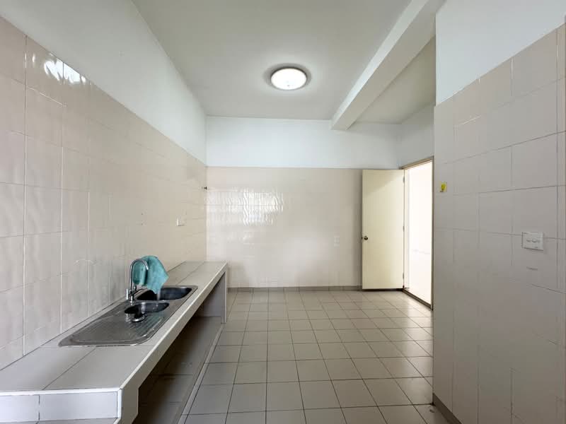 3-storey Terraced House for Sale in Taman Esplanad (Bukit Jalil) - CK Yee - PropertyGuru.com.my