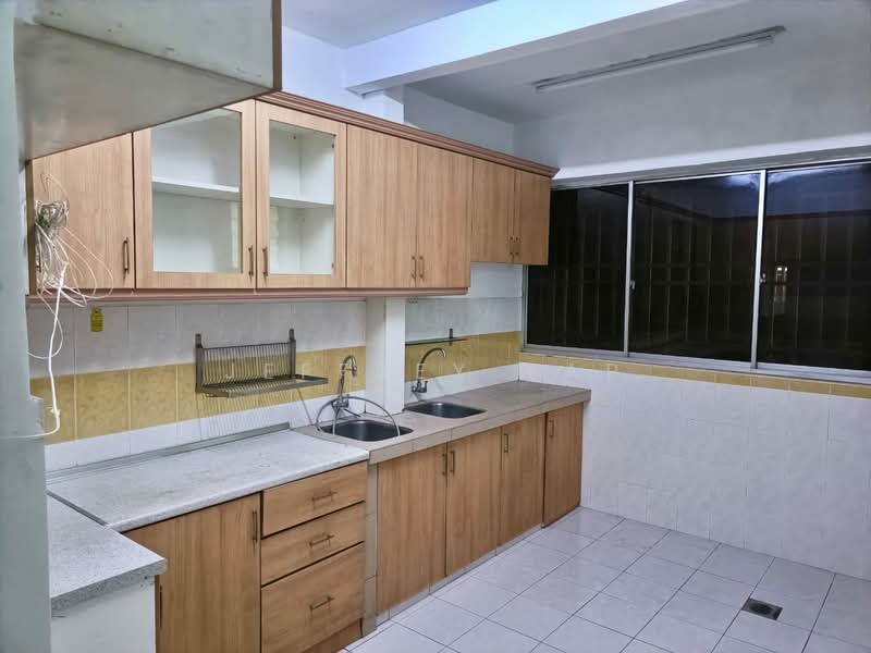 Apartment for Rent at Prima Tiara 1 - Jeffrey Yap - Kitchen - PropertyGuru.com.my