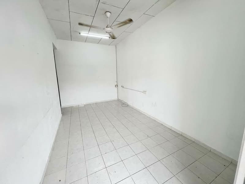 Rumah Teres 1 Tingkat untuk Dijual di Bandar Seri Alam (Masai) - Luis Lim - Interior - PropertyGuru.com.my