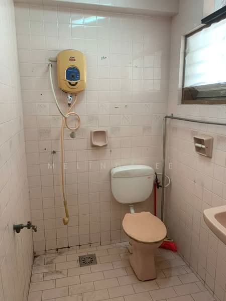2-storey Terraced House for Sale in Taman Perling (Perling) - Melinda Ee - Bathroom - PropertyGuru.com.my