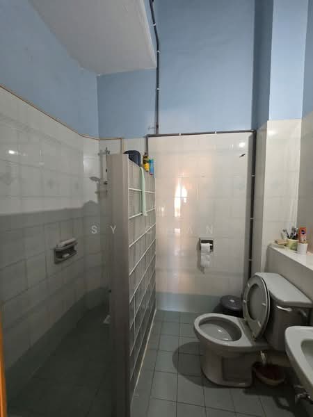 Rumah Teres untuk Dijual di Usj 18 (Subang Jaya) - SY Chan - Bathroom - PropertyGuru.com.my