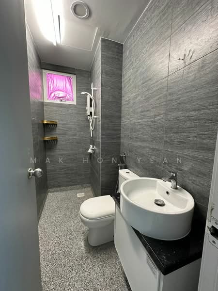 Servis Apartment untuk Disewa di Gaya Resort Homes - Mak Hon Yean - Bathroom - PropertyGuru.com.my