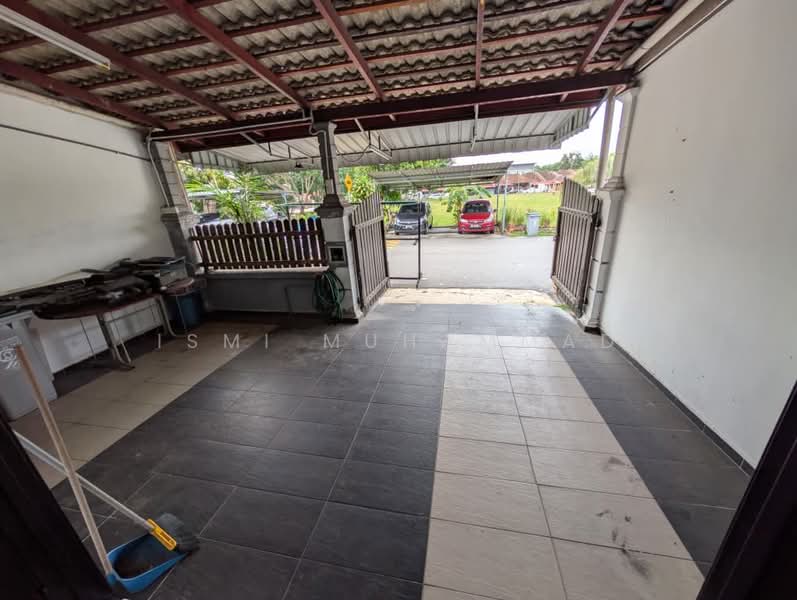 Rumah Teres 1 Tingkat untuk Dijual di Taman Krubong Jaya (Krubong) - Ismi Muhammad - Exterior - PropertyGuru.com.my