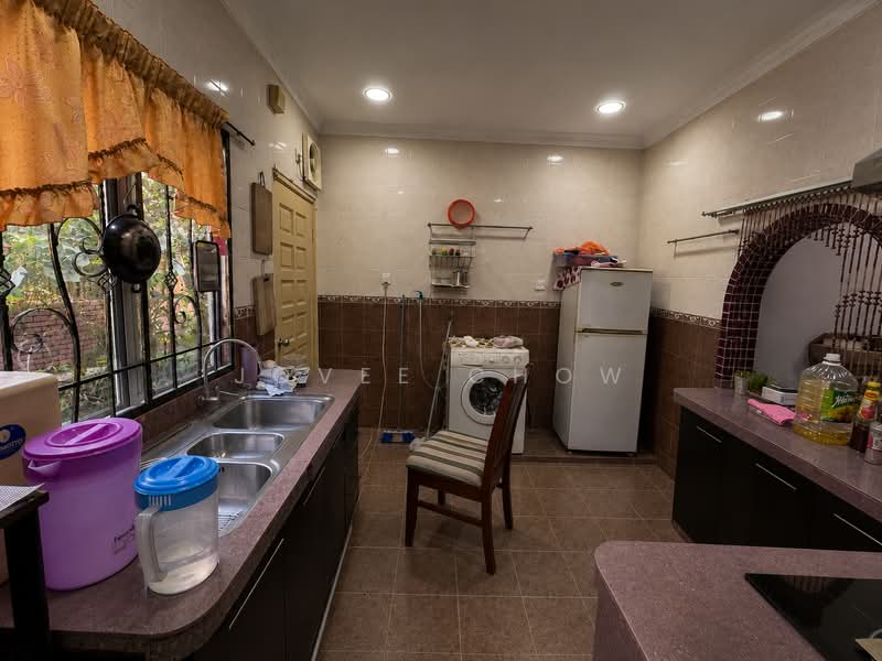 Rumah Teres 2 Tingkat untuk Disewa di Taman Tasik Prima (Puchong) - Jovee Chow - Kitchen - PropertyGuru.com.my