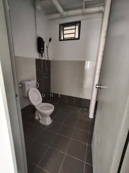 Rumah Flat untuk Disewa di PANGSAPURI CENDERA 1 - June Teo - Bathroom - PropertyGuru.com.my