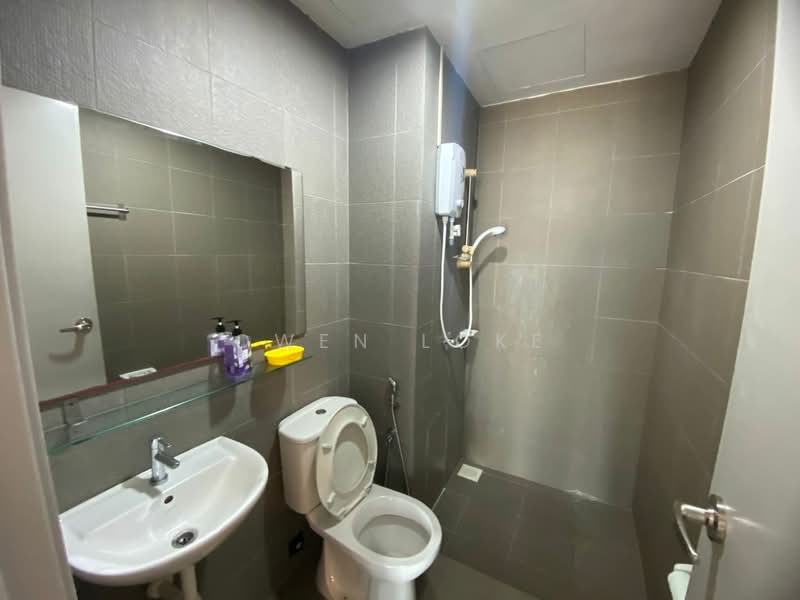Servis Apartment untuk Disewa di First Subang (SS 15 Courtyard) - Owen Loke - Bathroom - PropertyGuru.com.my