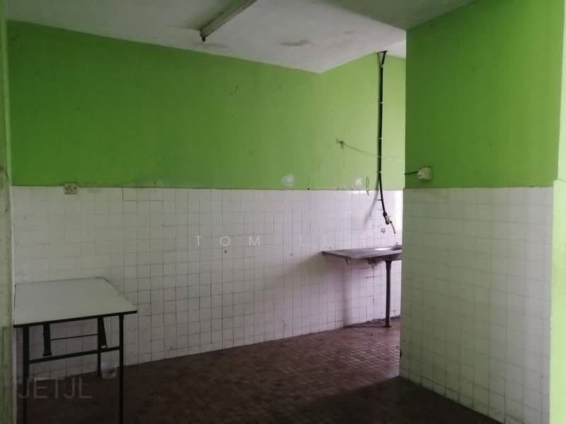 Rumah Teres untuk Dijual di Taman Saujana (Klang) - Tom Lee - PropertyGuru.com.my