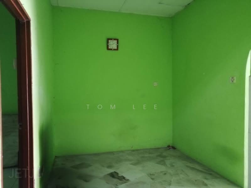 Rumah Teres untuk Dijual di Taman Saujana (Klang) - Tom Lee - PropertyGuru.com.my