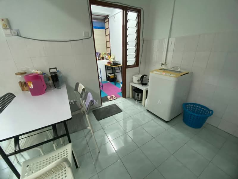 Pangsapuri untuk Dijual di Danau Sutera - Wan Azima - Kitchen - PropertyGuru.com.my