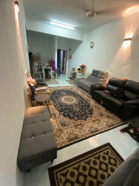 Pangsapuri untuk Dijual di Danau Sutera - Wan Azima - Living Room - PropertyGuru.com.my