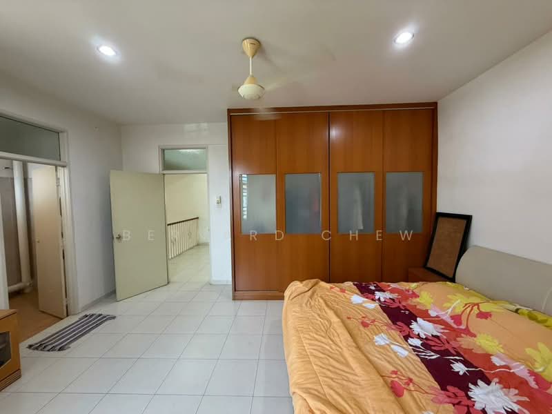 Rumah Teres 2 Tingkat untuk Dijual di Taman Iping (Batu Maung) - Bernard Chew - Bedroom - PropertyGuru.com.my